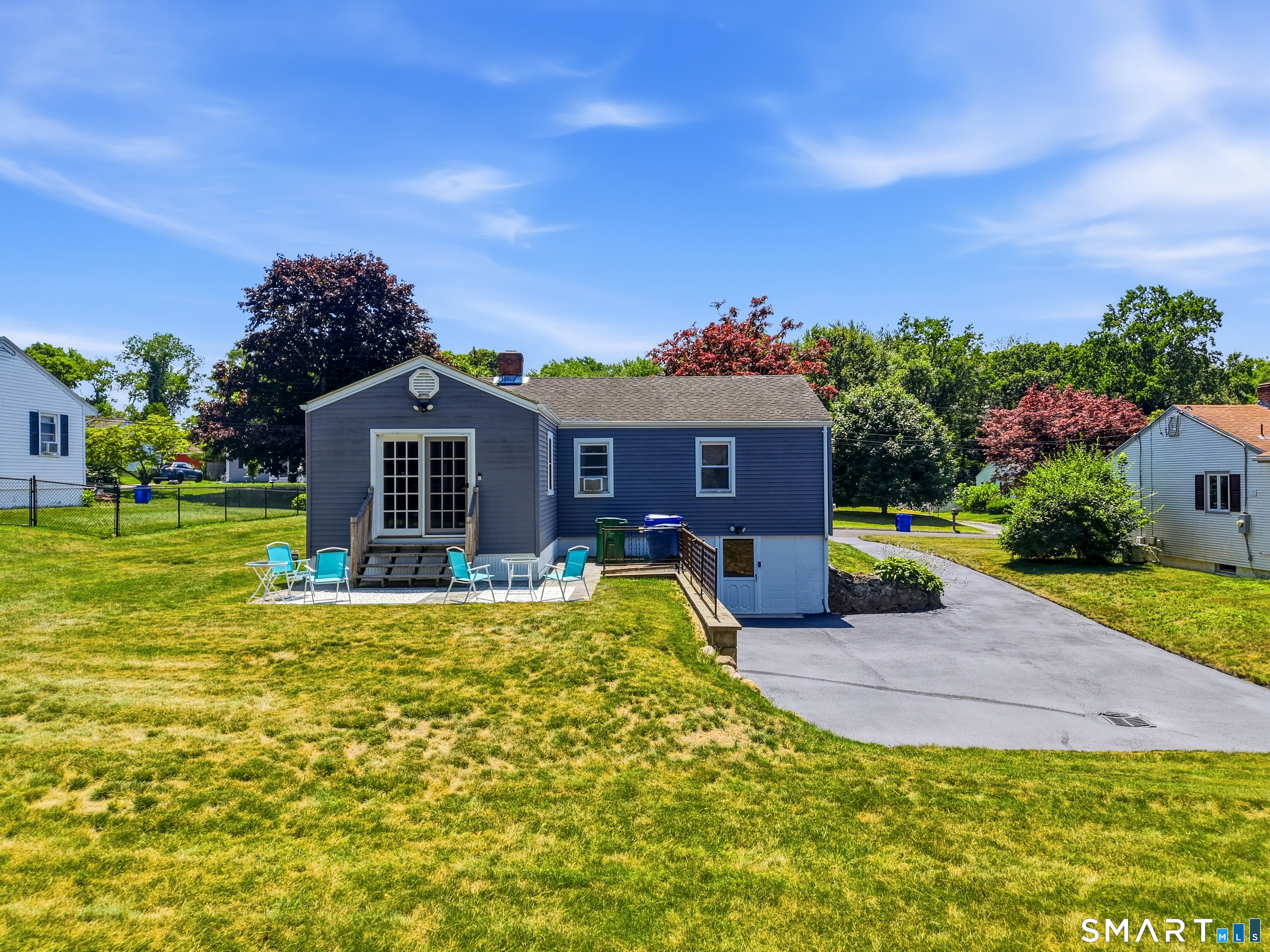 Homes for sale in Waterford, CT | 31 Roseleah Dr, Waterford, CT 06385 | MLS# 24192643