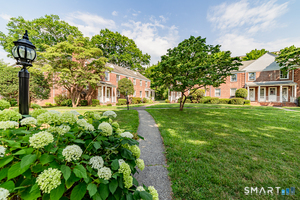 2475 Summer Street, Unit 1M