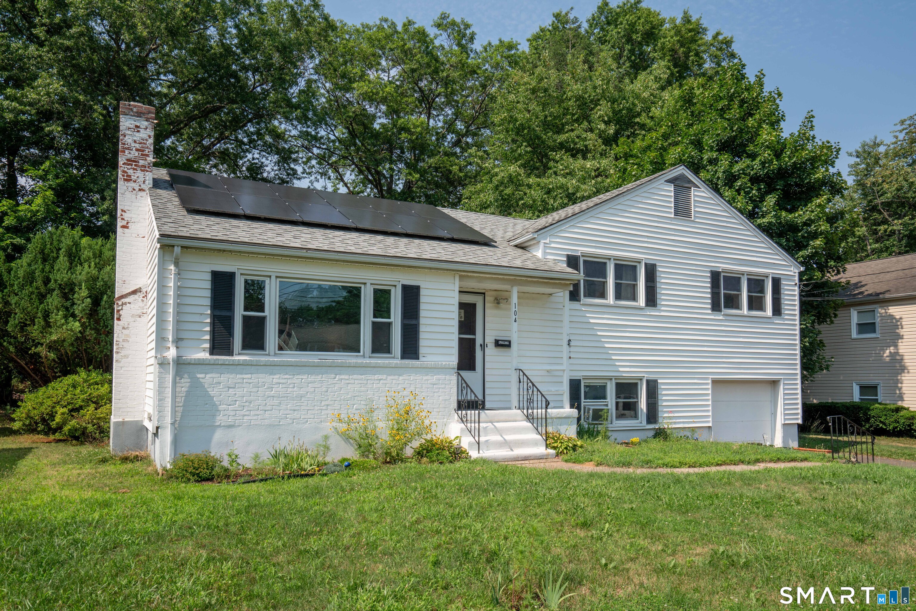 Homes for sale in West Hartford, CT | 104 Hilldale Rd, West Hartford, CT 06117 | MLS# 24192333