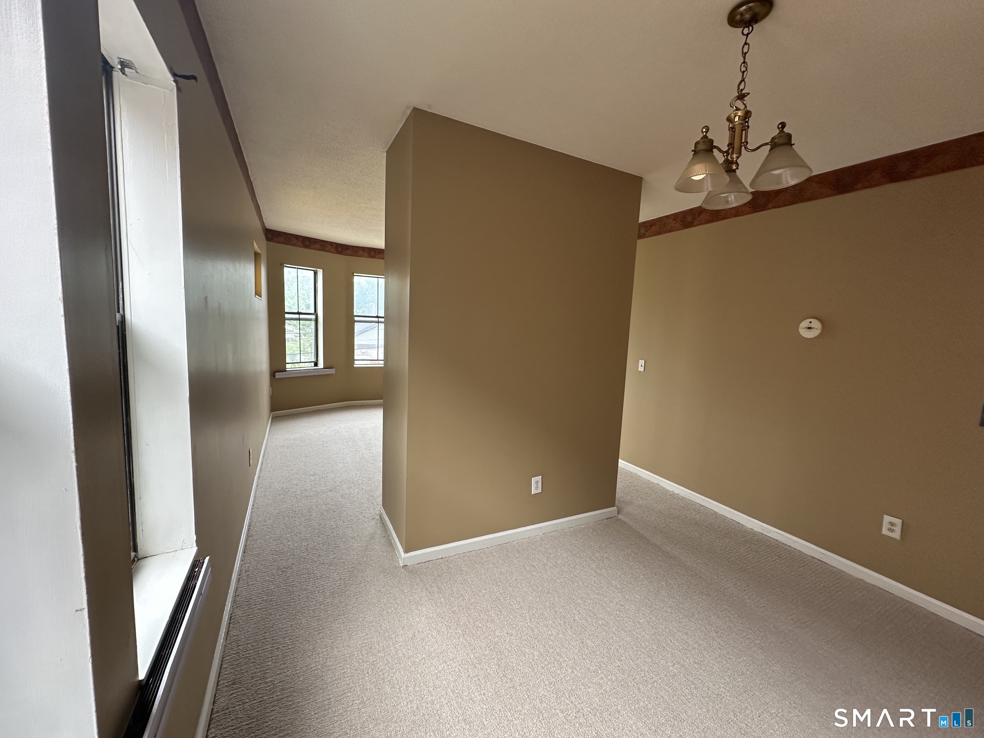 Homes for sale in Hartford, CT | 36 Essex St #1C, Hartford, CT 06114 | MLS# 24192687