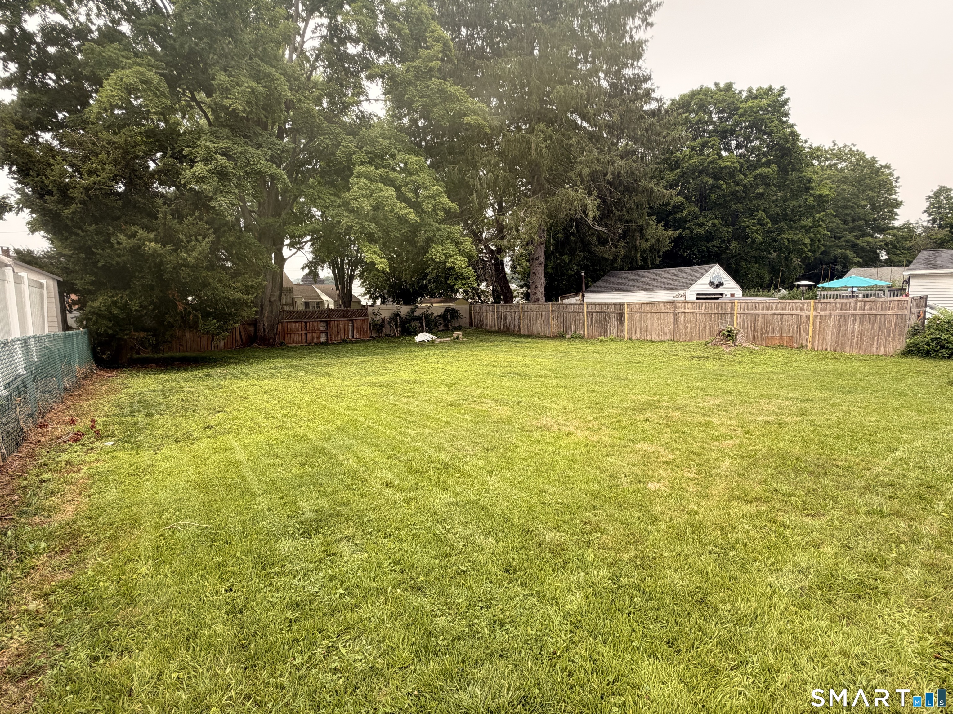 8 River Road photo 27