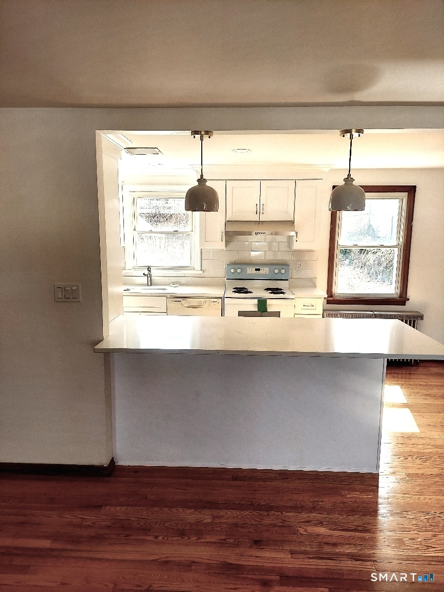 8 Rome Street, Norwalk, Connecticut photo 4