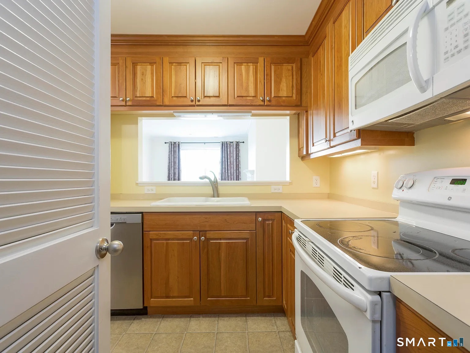 51 Forest Avenue Unit #61 photo 6