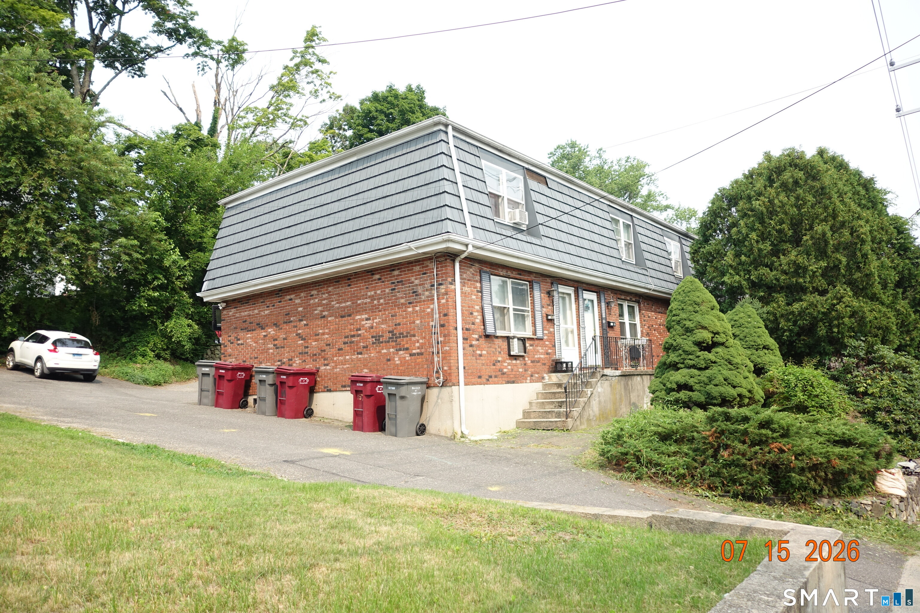 Homes for sale in Naugatuck, CT | 157 Cherry St #2, Naugatuck, CT 06770 | MLS# 24192534