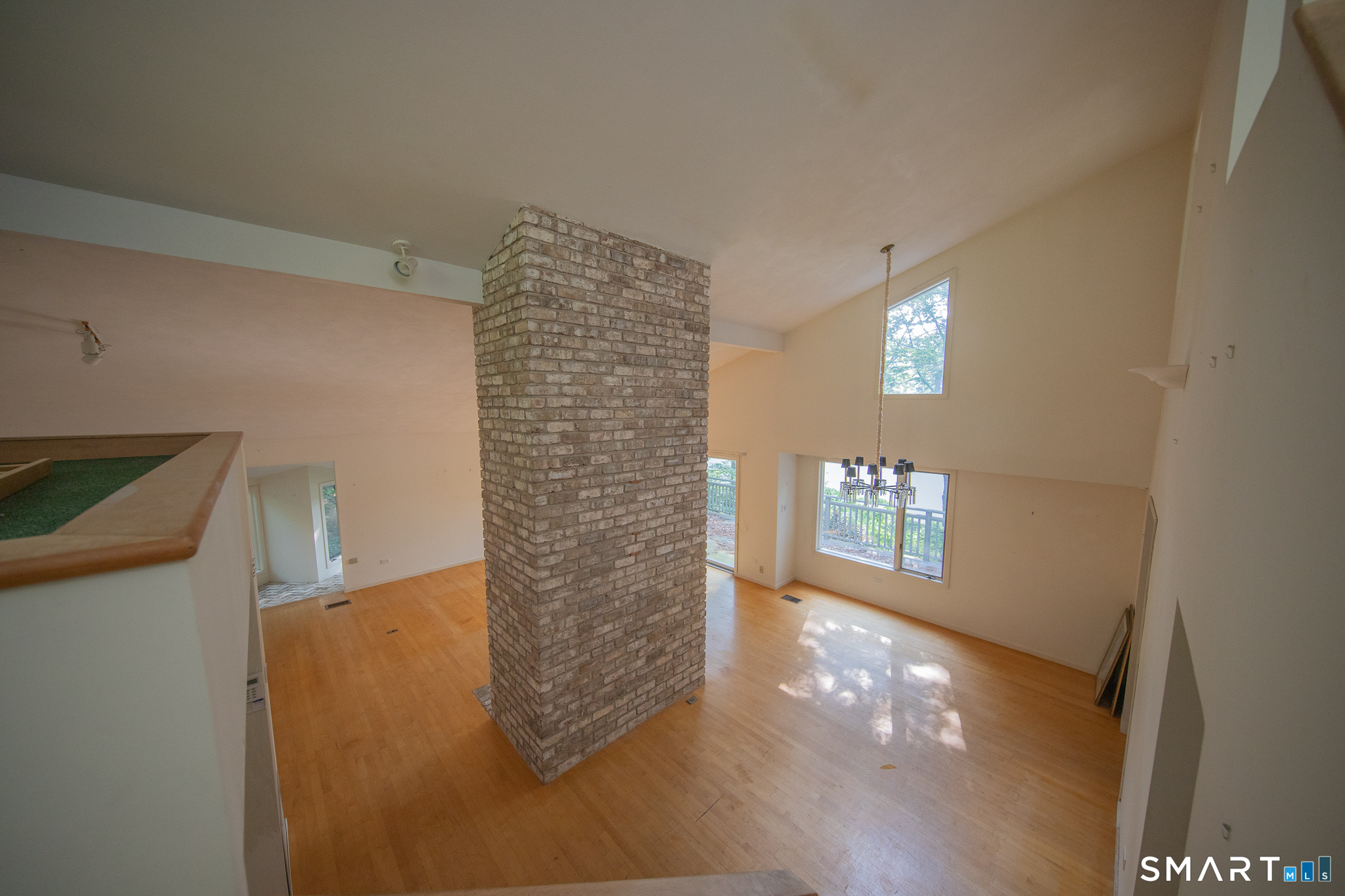 Homes for sale in Waterford, CT | 45 Trumbull Rd, Waterford, CT 06385 | MLS# 24192509