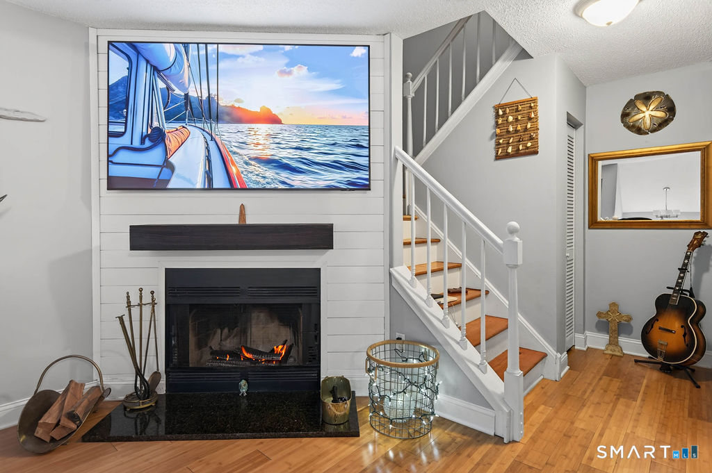 Homes for sale in Branford, CT | 105 Peddlars Dr #105, Branford, CT 06405 | MLS# 24192729