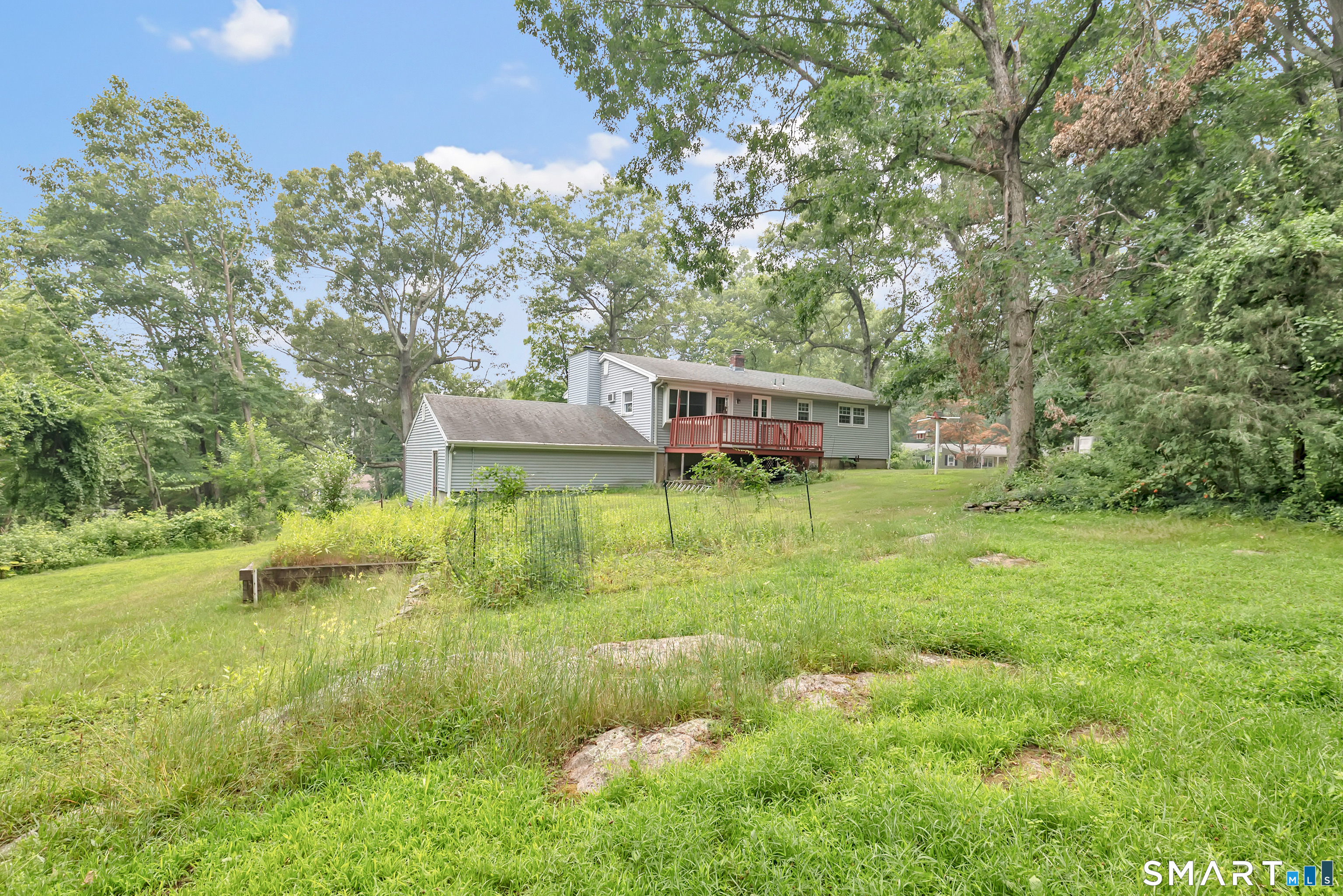 Homes for sale in Shelton, CT | 19 Meadowlark Dr, Shelton, CT 06484 | MLS# 24192036