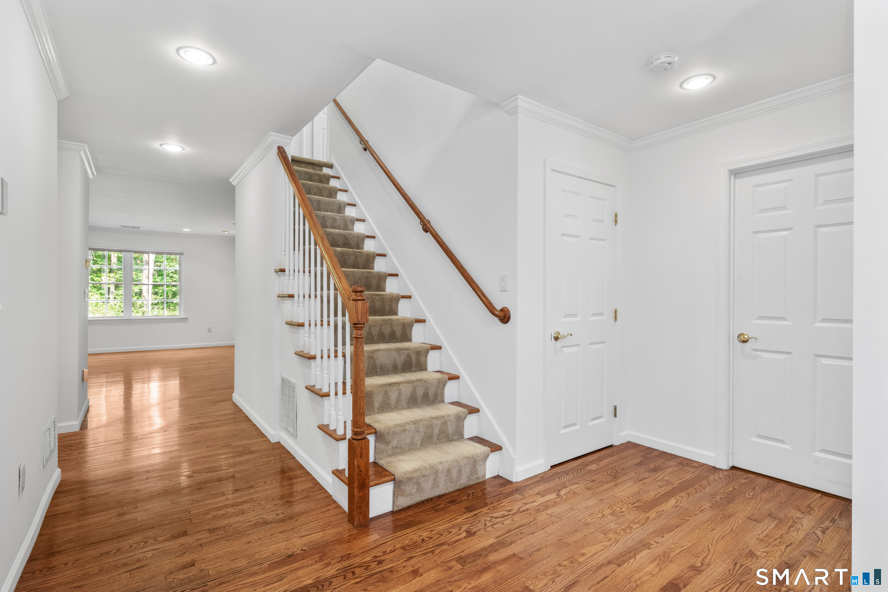 Homes for sale in West Hartford, CT | 26 Shipston Dr #26, West Hartford, CT 06117 | MLS# 24192812