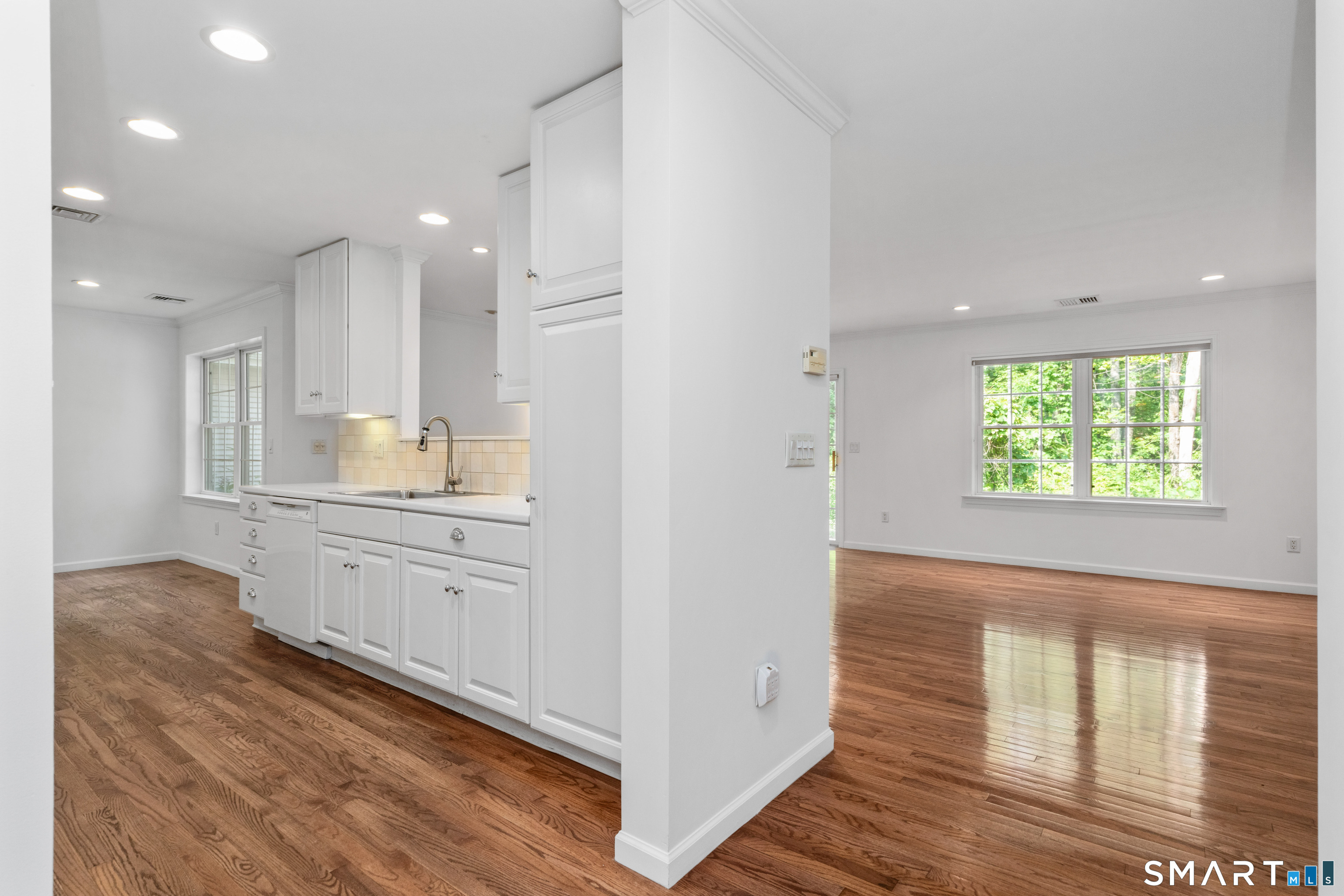 Homes for sale in West Hartford, CT | 26 Shipston Dr #26, West Hartford, CT 06117 | MLS# 24192812