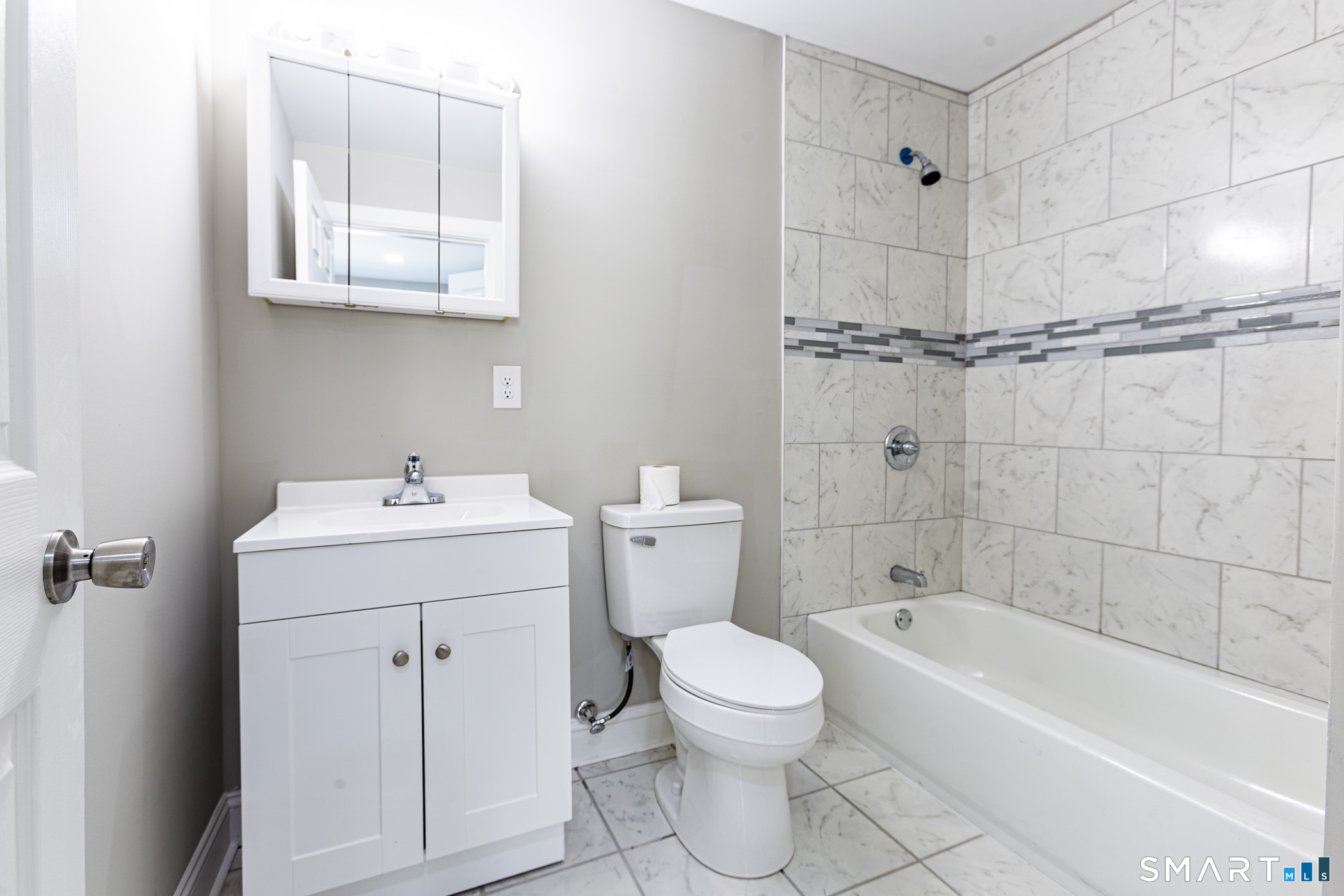 218 East Pearl Street photo 11