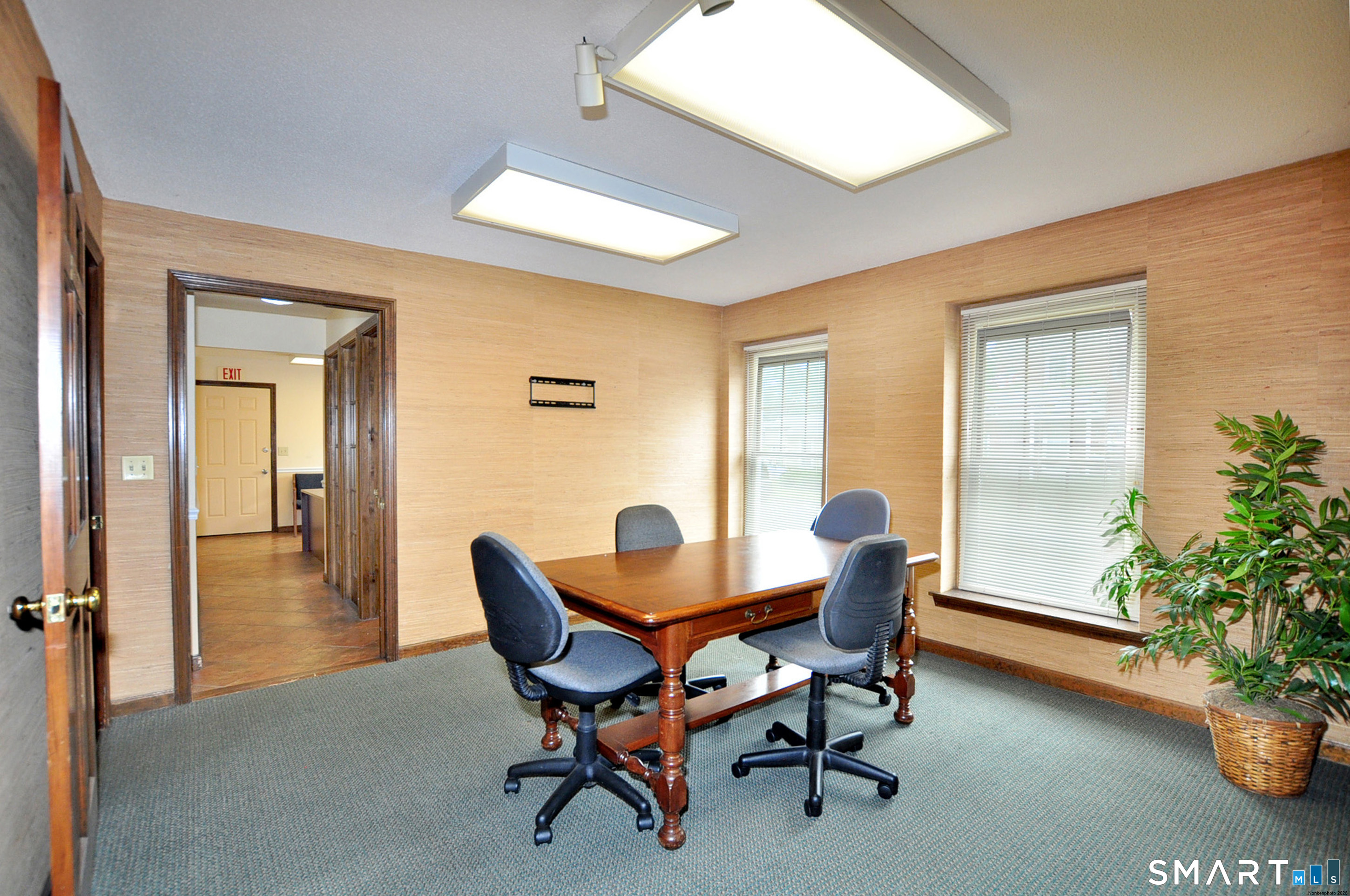 66 Poquonock Avenue photo 7