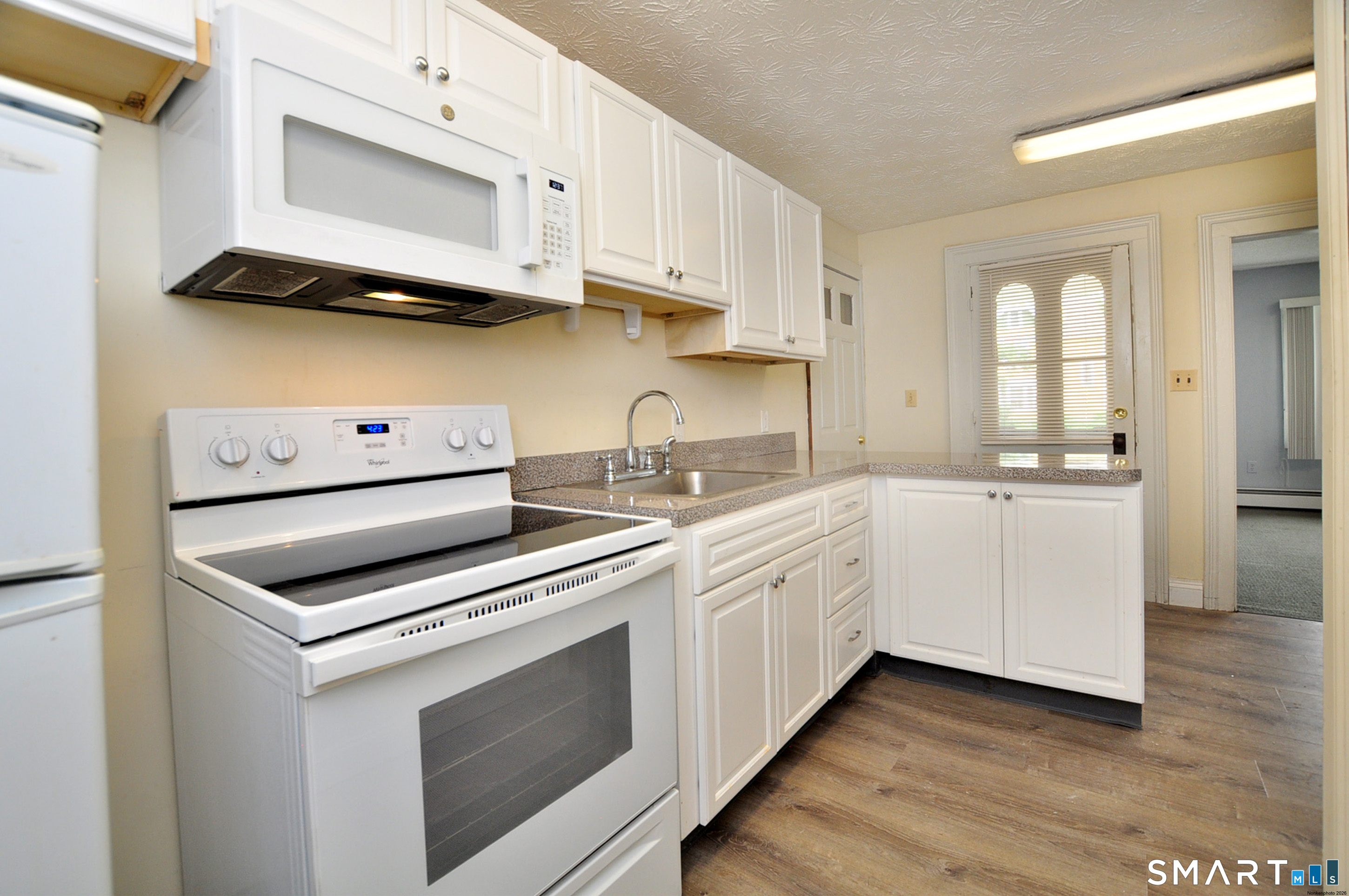 66 Poquonock Avenue photo 12