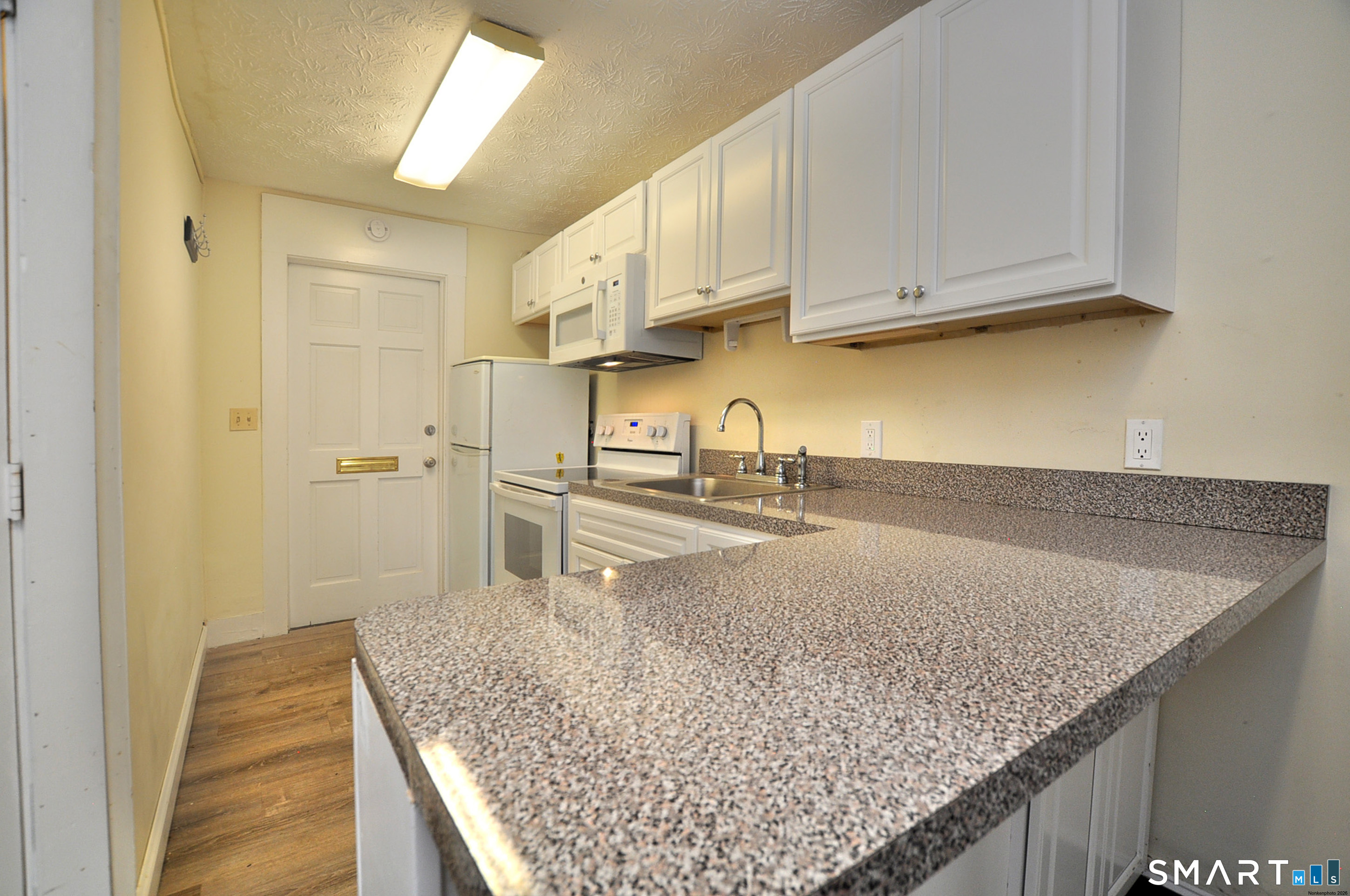 66 Poquonock Avenue photo 13