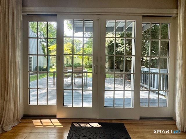 Foto 6 de Casa en renta en 914 South Pine Creek Road, Fairfield, CT — $4,950/mes