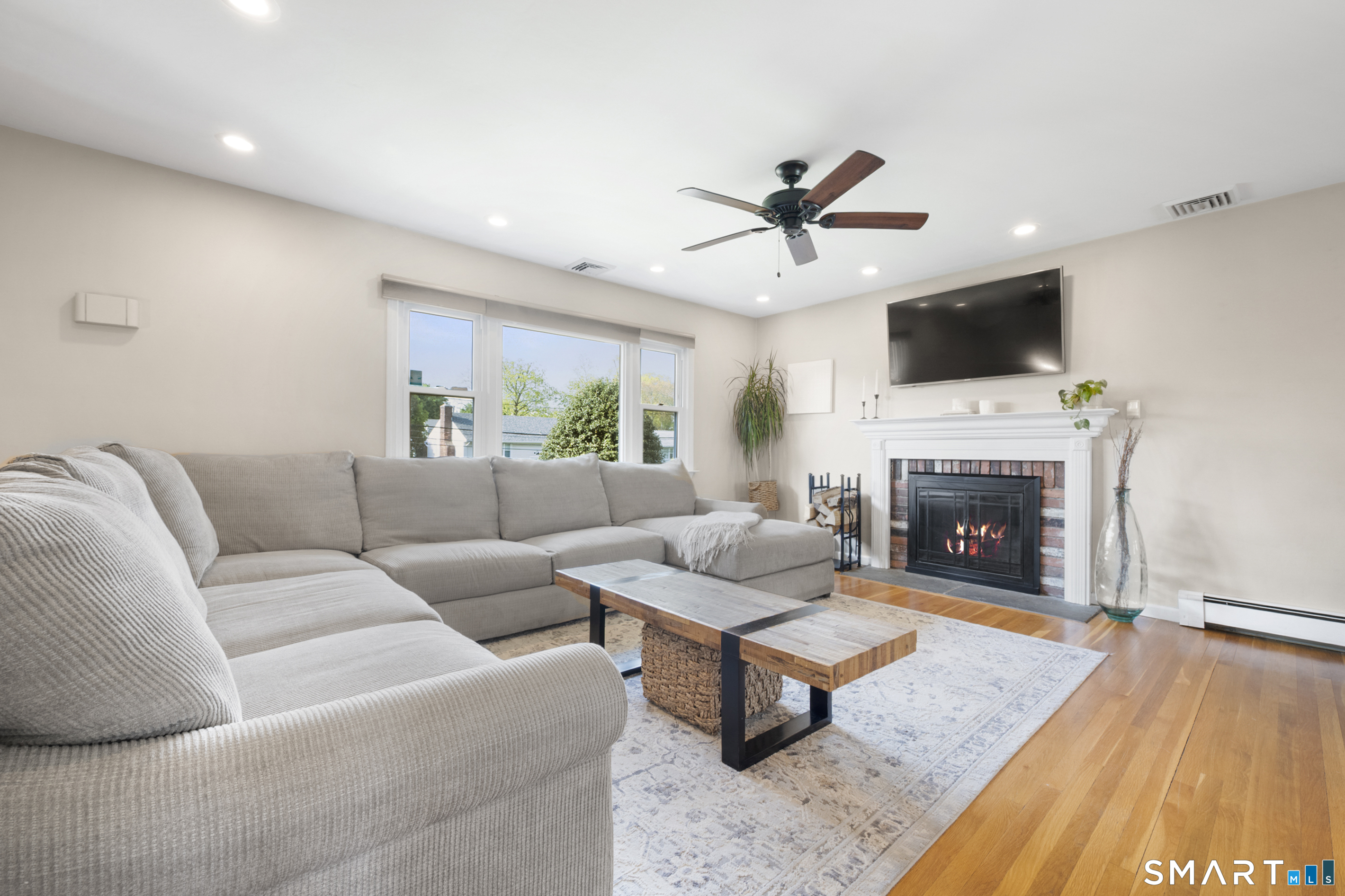 24 Heather Lane, Norwalk, Connecticut photo 3