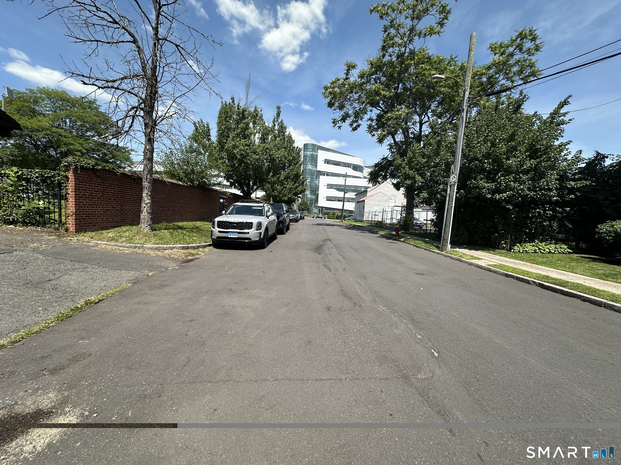 Homes for sale in Hartford, CT | 36 Essex St #1C, Hartford, CT 06114 | MLS# 24192687