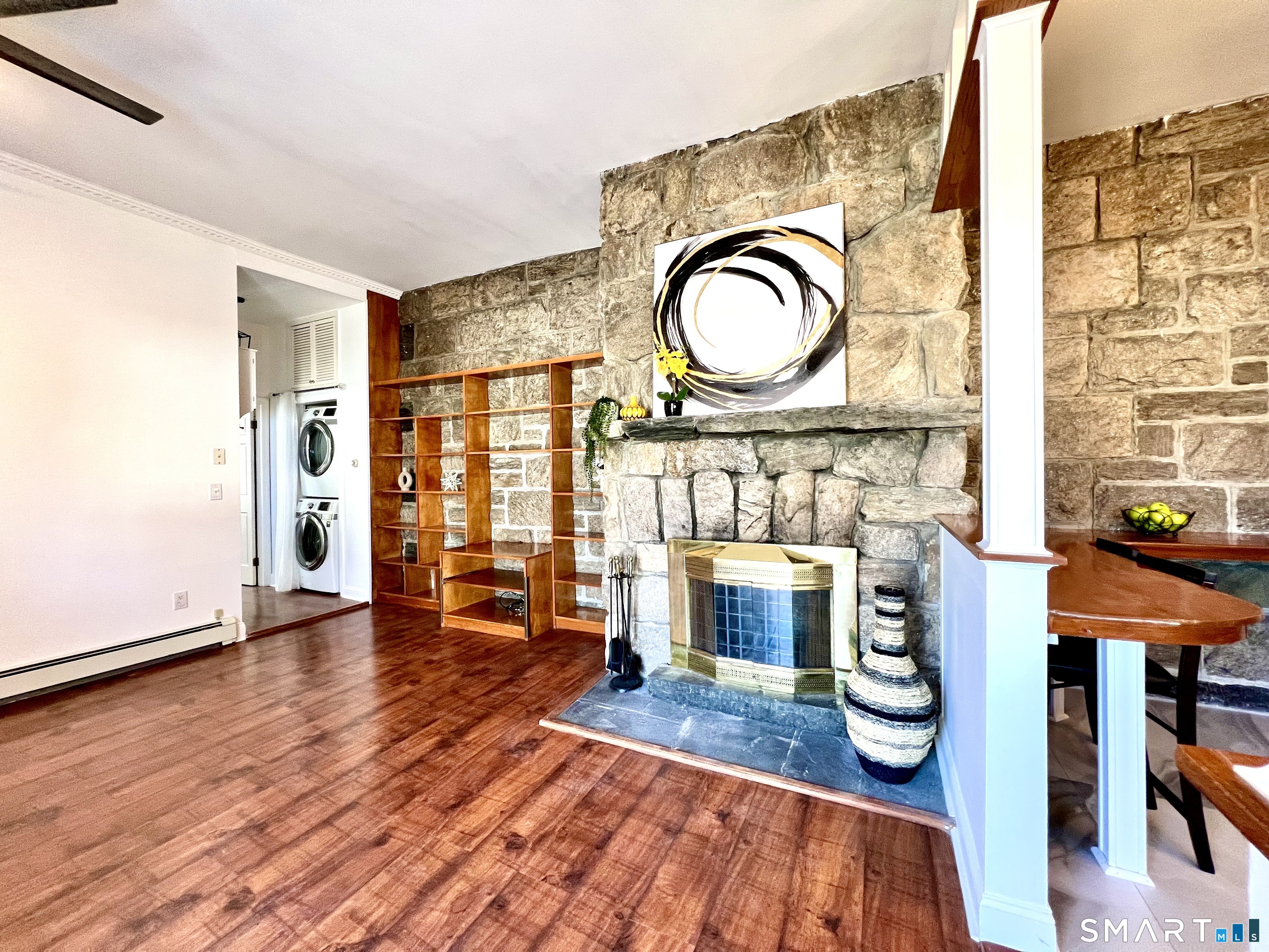 5 Hundley Court, Stamford, Connecticut photo 4