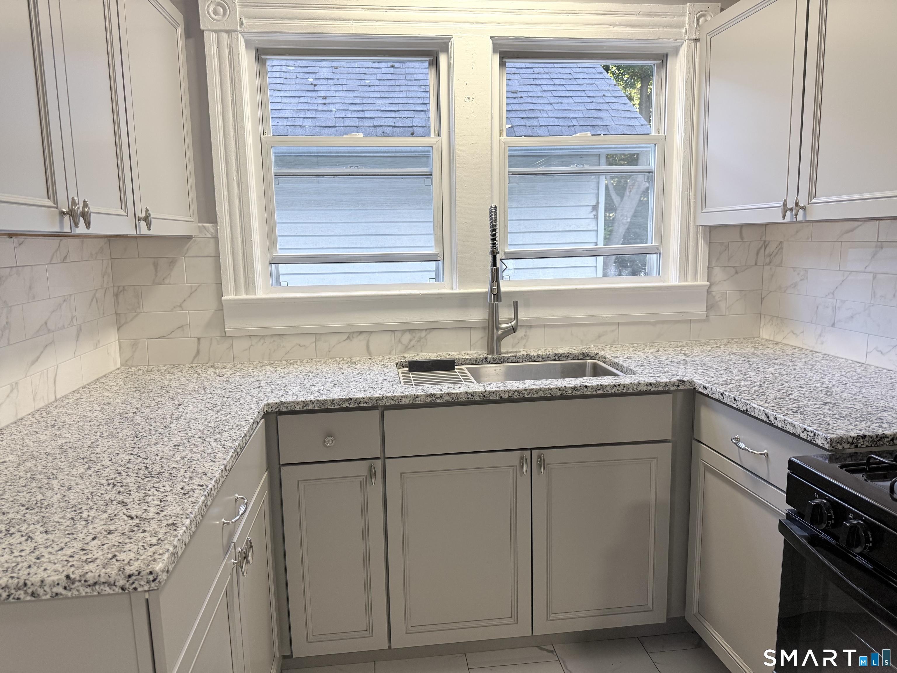 Homes for sale in Shelton, CT | 87-89 Maltby St, Shelton, CT 06484 | MLS# 24191198