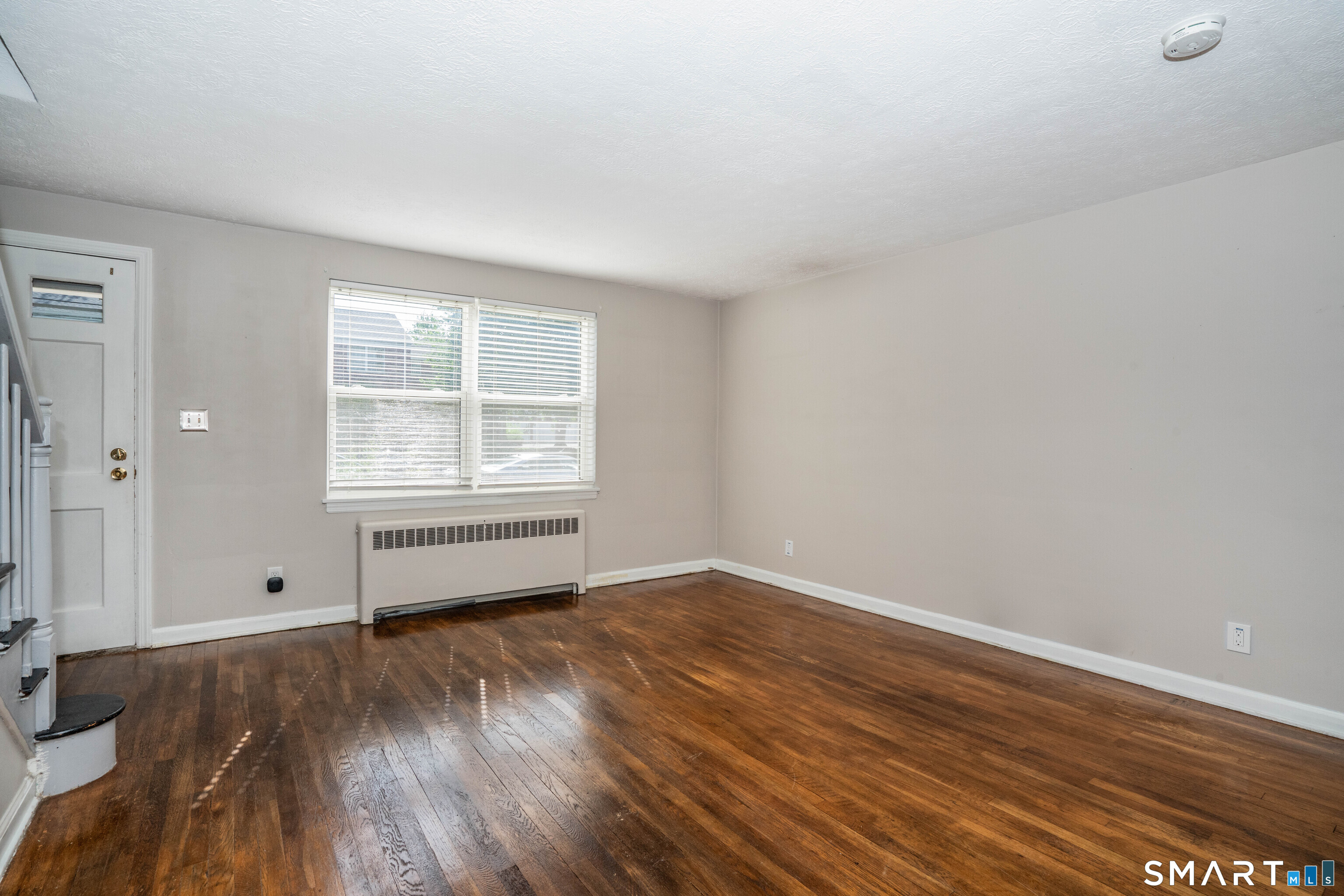 Homes for sale in West Hartford, CT | 51 Arnold Wy #51, West Hartford, CT 06119 | MLS# 24193120