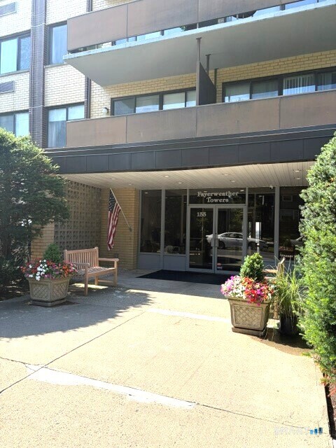 Homes for sale in Bridgeport, CT | 155 Brewster St #2H, Bridgeport, CT 06605 | MLS# 24193148