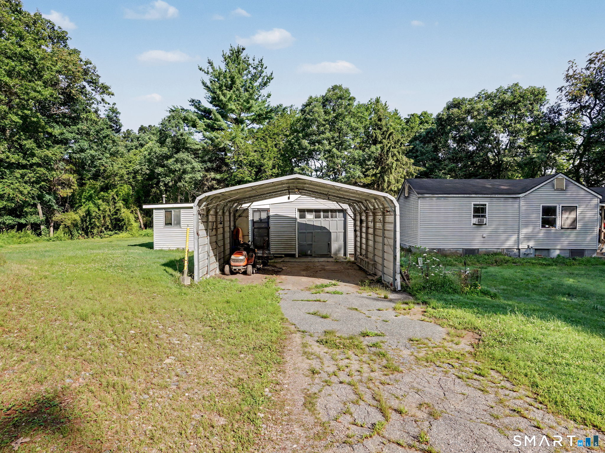 Homes for sale in Newtown, CT | 17-A Botsford Hill Rd, Newtown, CT 06470 | MLS# 24191977