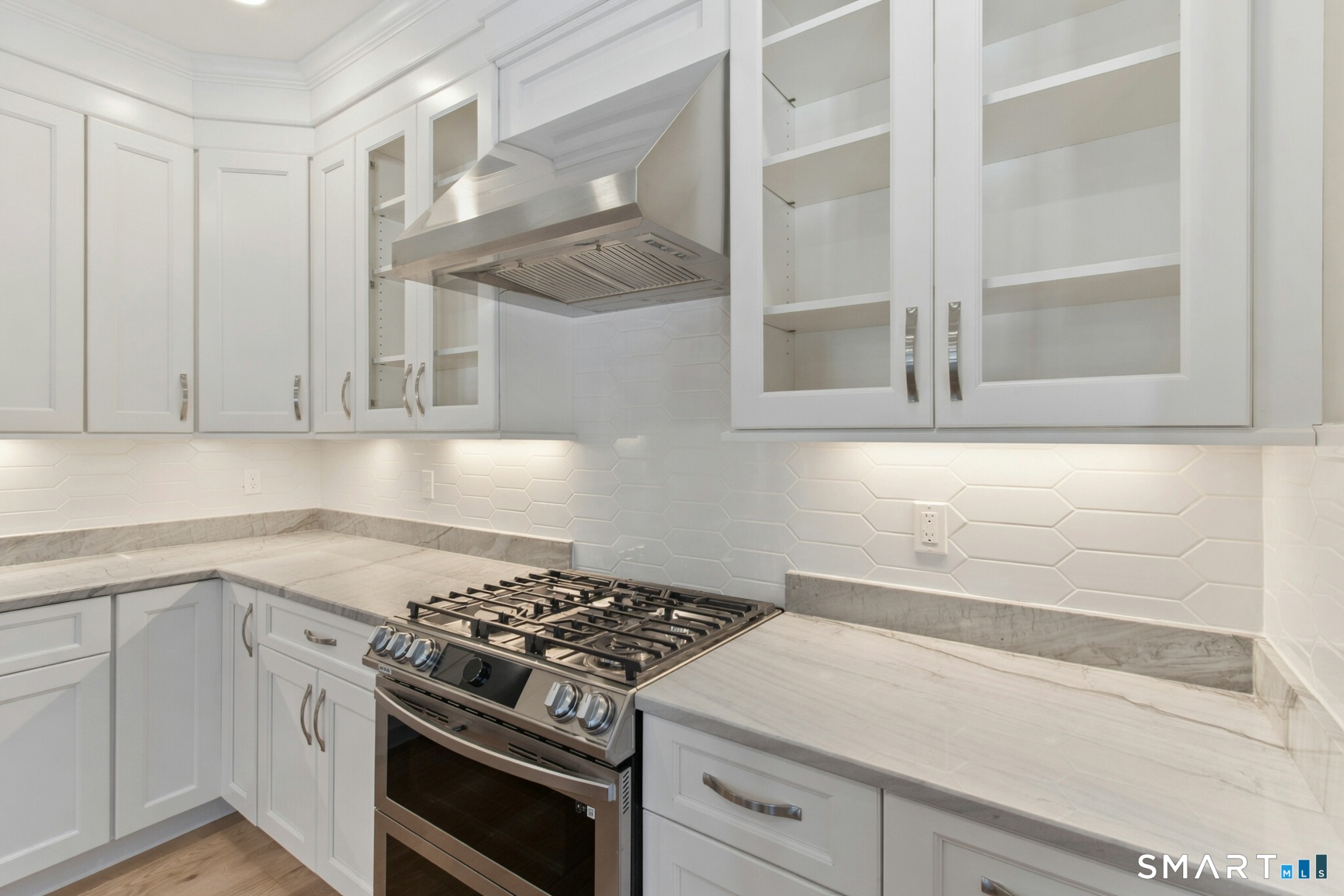 215 Chamberlain Hill Road Unit #4 photo 9