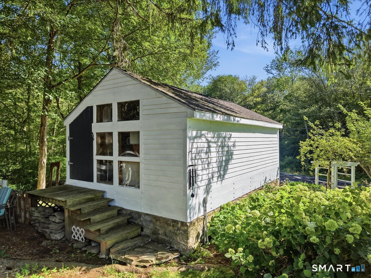 101 Hamburg Road photo 11