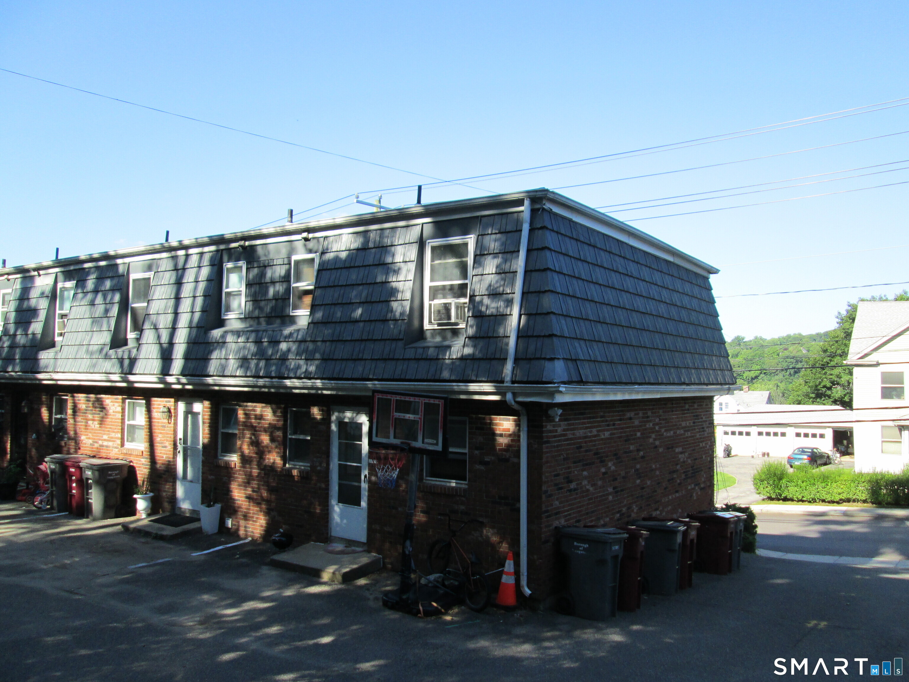 Homes for sale in Naugatuck, CT | 157 Cherry St #4, Naugatuck, CT 06770 | MLS# 24192837