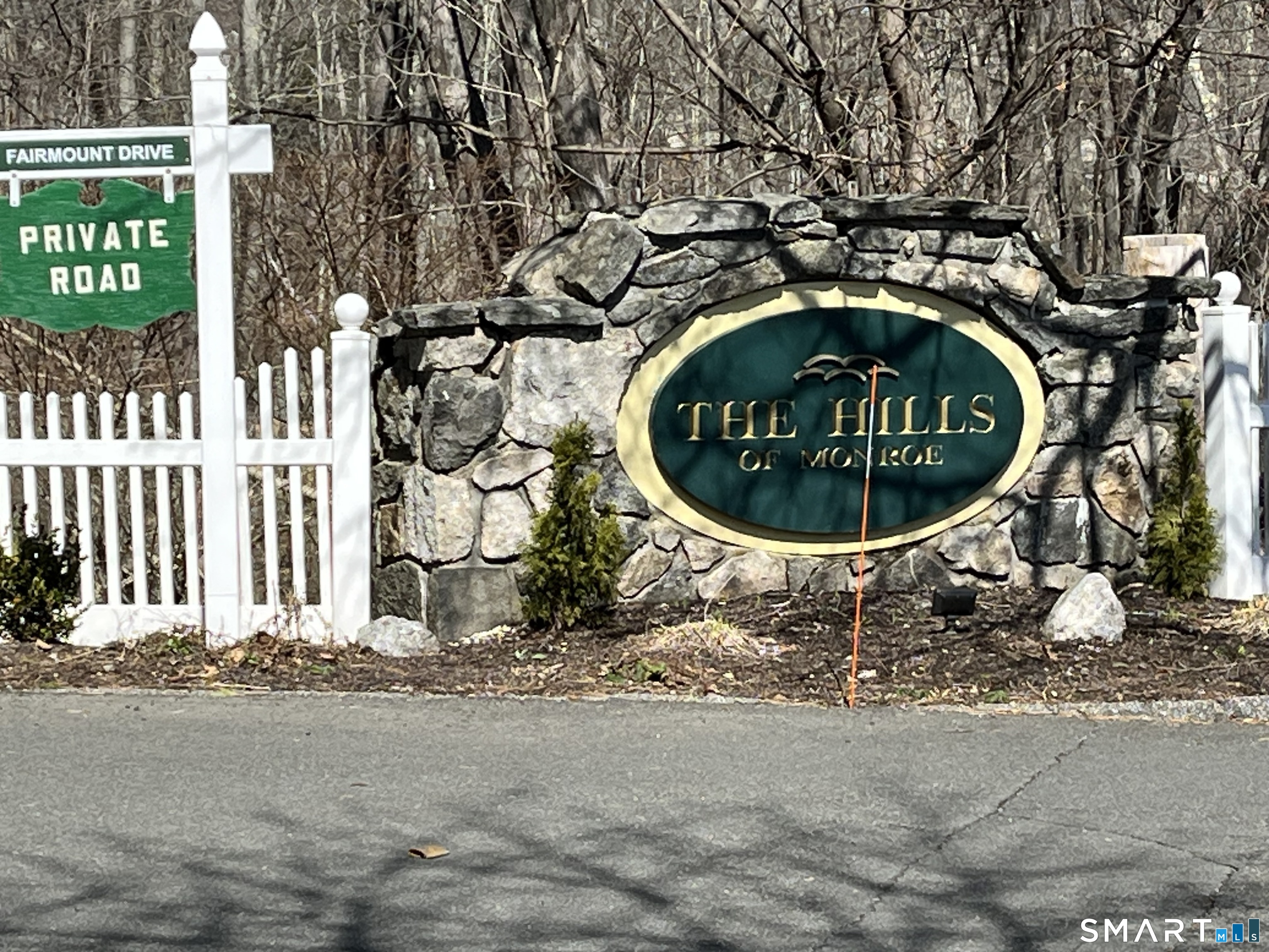 Homes for sale in Monroe, CT | 202 Windgate Cir #E, Monroe, CT 06468 | MLS# 24193345