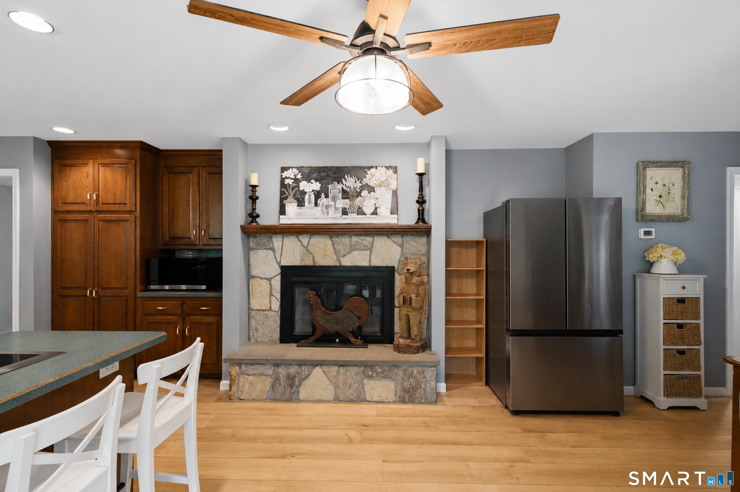 Homes for sale in Brookfield, CT | 119 Obtuse Hill Rd, Brookfield, CT 06804 | MLS# 24193353