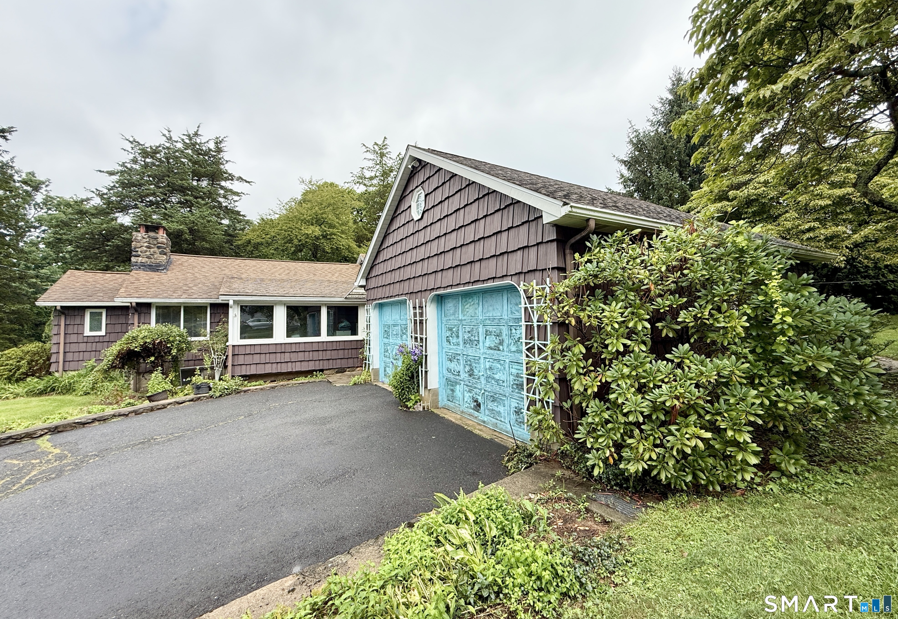 Homes for sale in New Fairfield, CT | 22 Southview Rd, New Fairfield, CT 06812 | MLS# 24192914