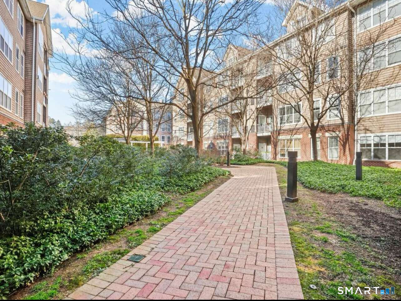 Homes for sale in Stamford, CT | 35 W Broad St #325, Stamford, CT 06902 | MLS# 24193421