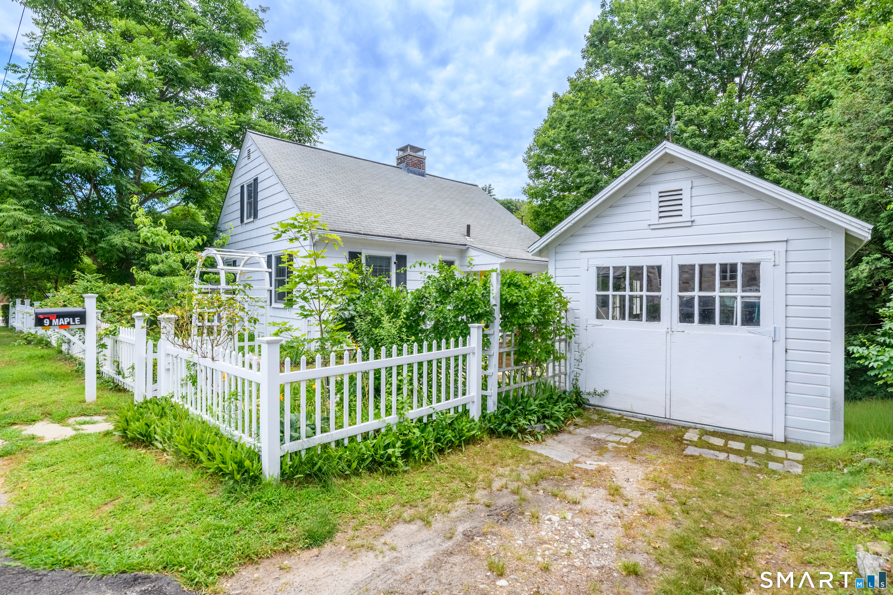 Homes for sale in Beacon Falls, CT | 9 Maple Ave, Beacon Falls, CT 06403 | MLS# 24193220