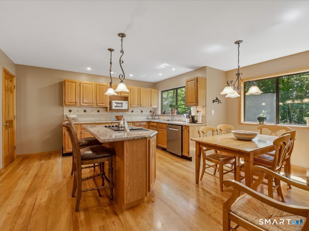 6 Douglas Lane photo 7