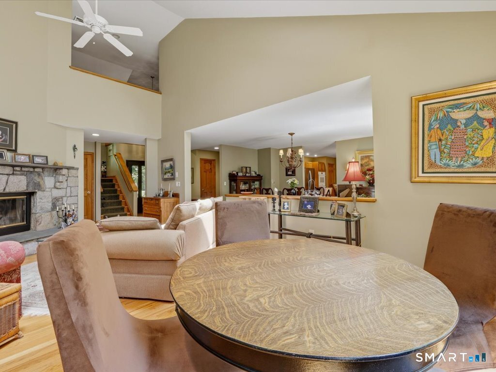 6 Douglas Lane photo 17