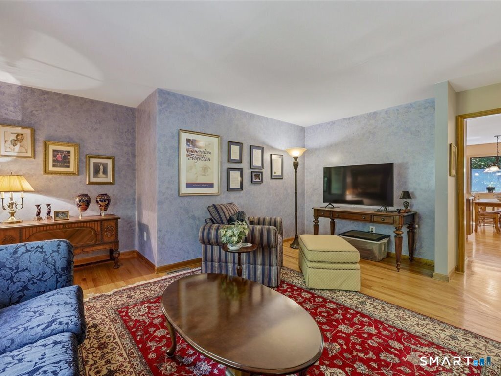 6 Douglas Lane photo 22