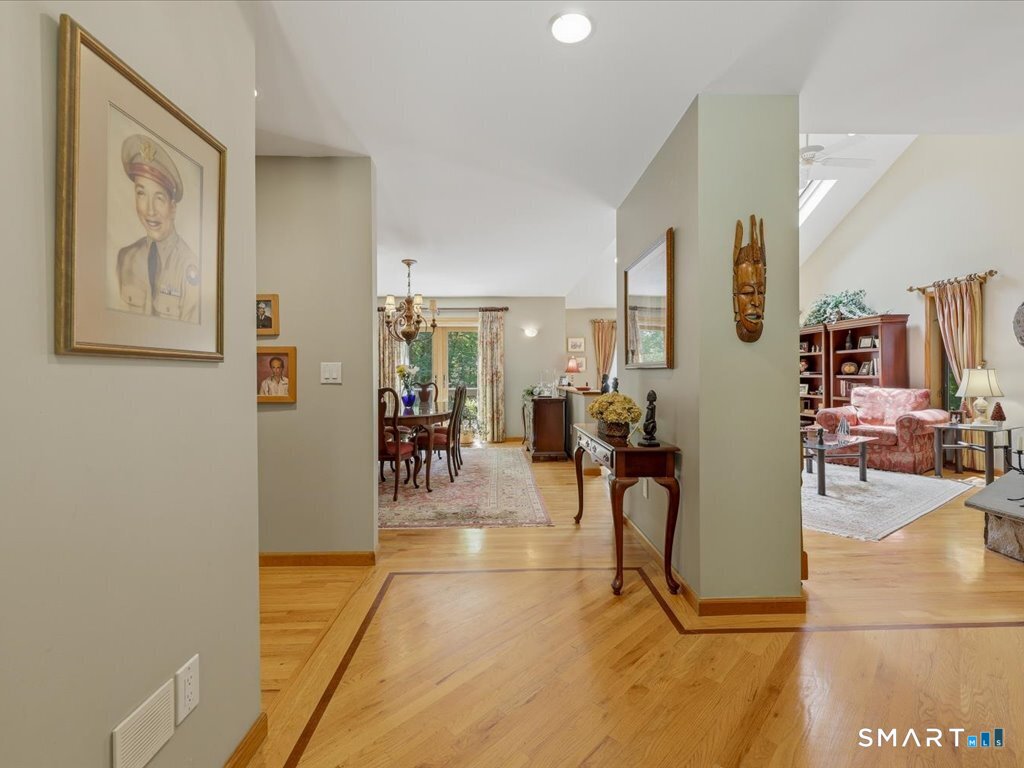 6 Douglas Lane photo 23