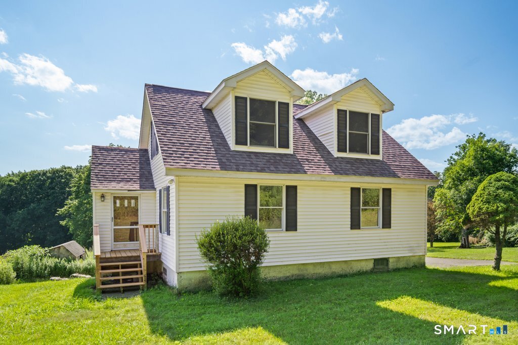 Homes for sale in Brookfield, CT | 30 Old Middle Rd, Brookfield, CT 06804 | MLS# 24193328
