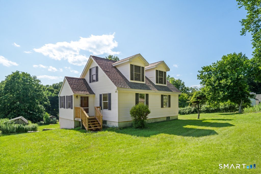 Homes for sale in Brookfield, CT | 30 Old Middle Rd, Brookfield, CT 06804 | MLS# 24193328