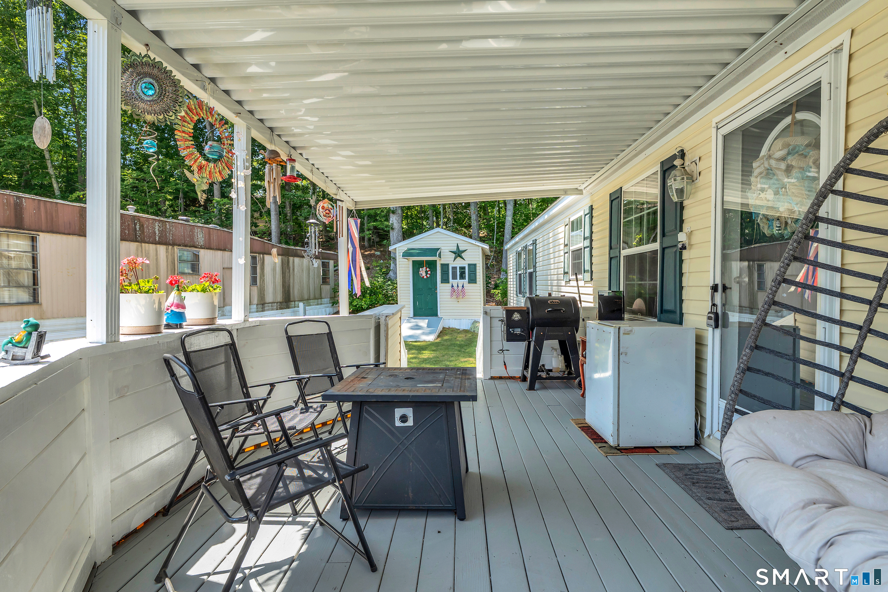 Homes for sale in Stonington, CT | 63 Circle Dr, Stonington, CT 06378 | MLS# 24189090