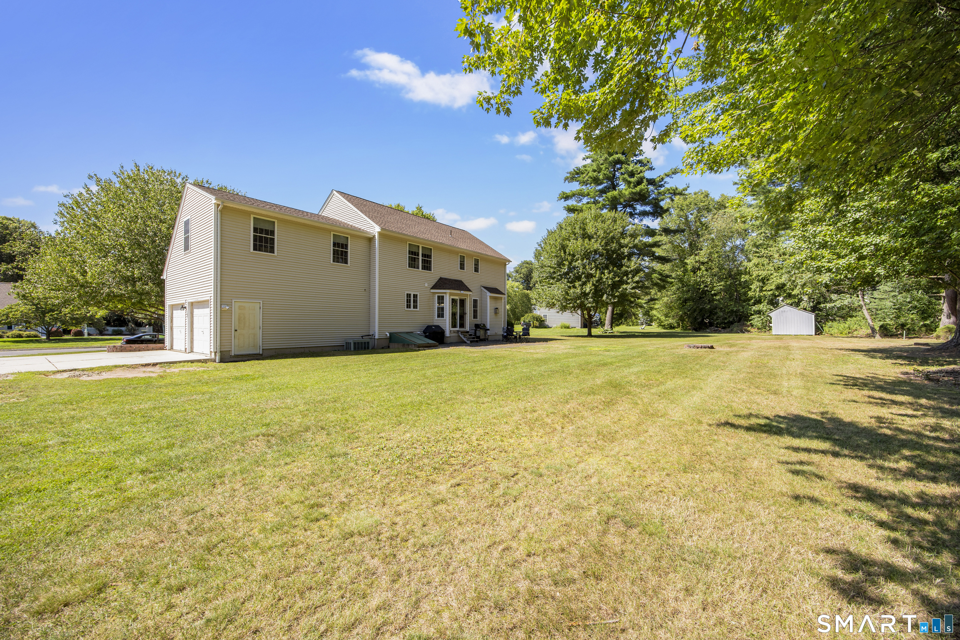 Homes for sale in Southington, CT | 65 Trotters Ln, Southington, CT 06479 | MLS# 24193492