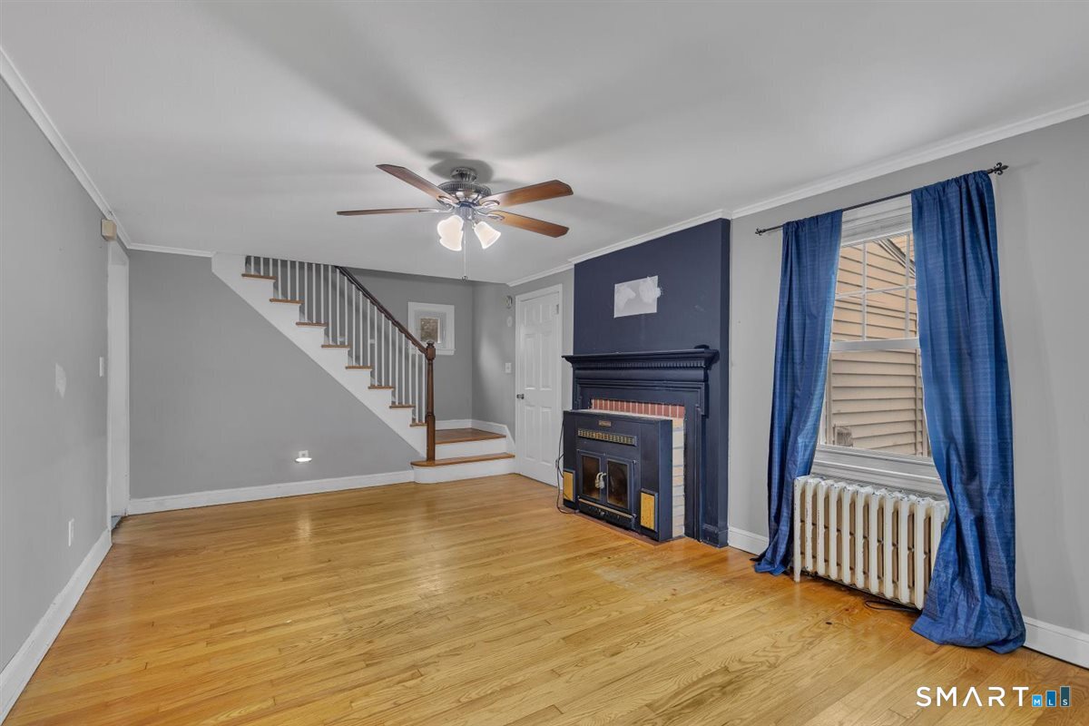 119 Ansonia Street photo 4