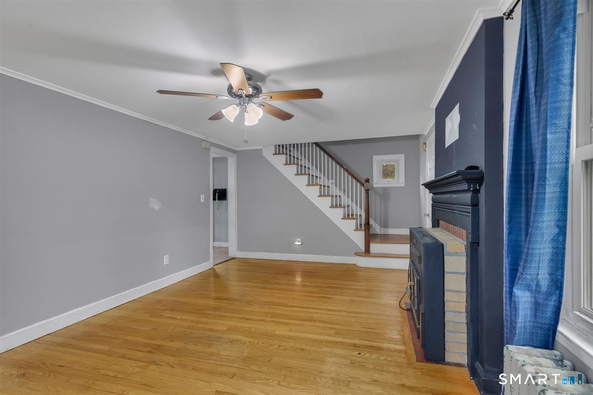 119 Ansonia Street photo 5