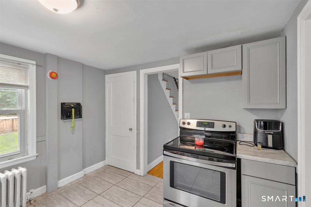 119 Ansonia Street photo 15