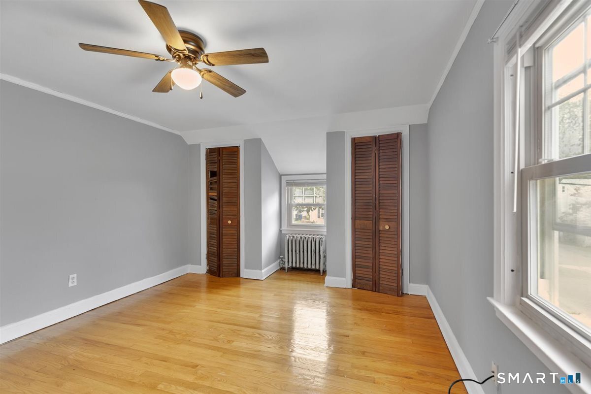 119 Ansonia Street photo 17