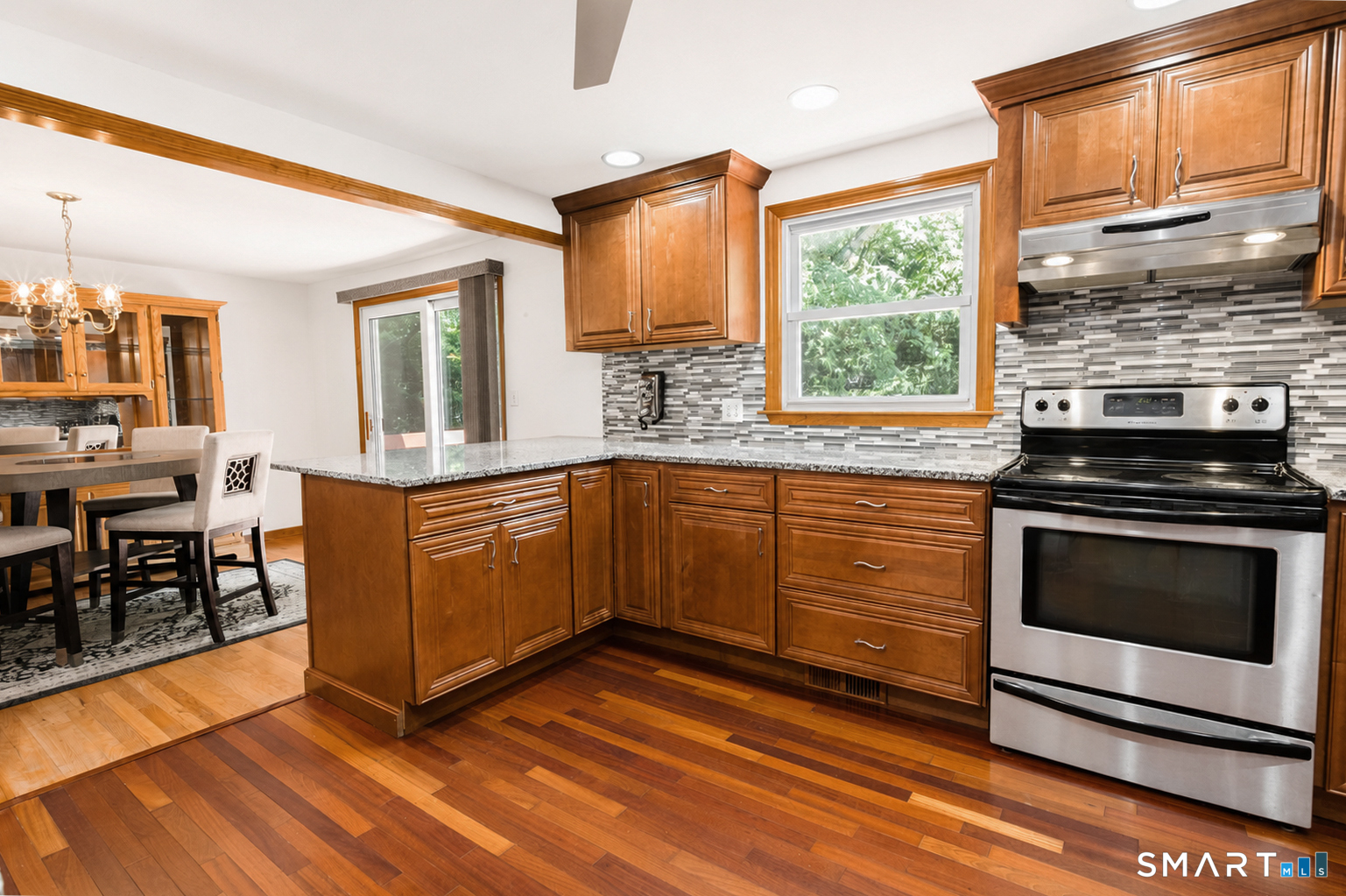 5th image of 86 Simsbury Manor Dr, Simsbury, CT 06089 | MLS# 24179612