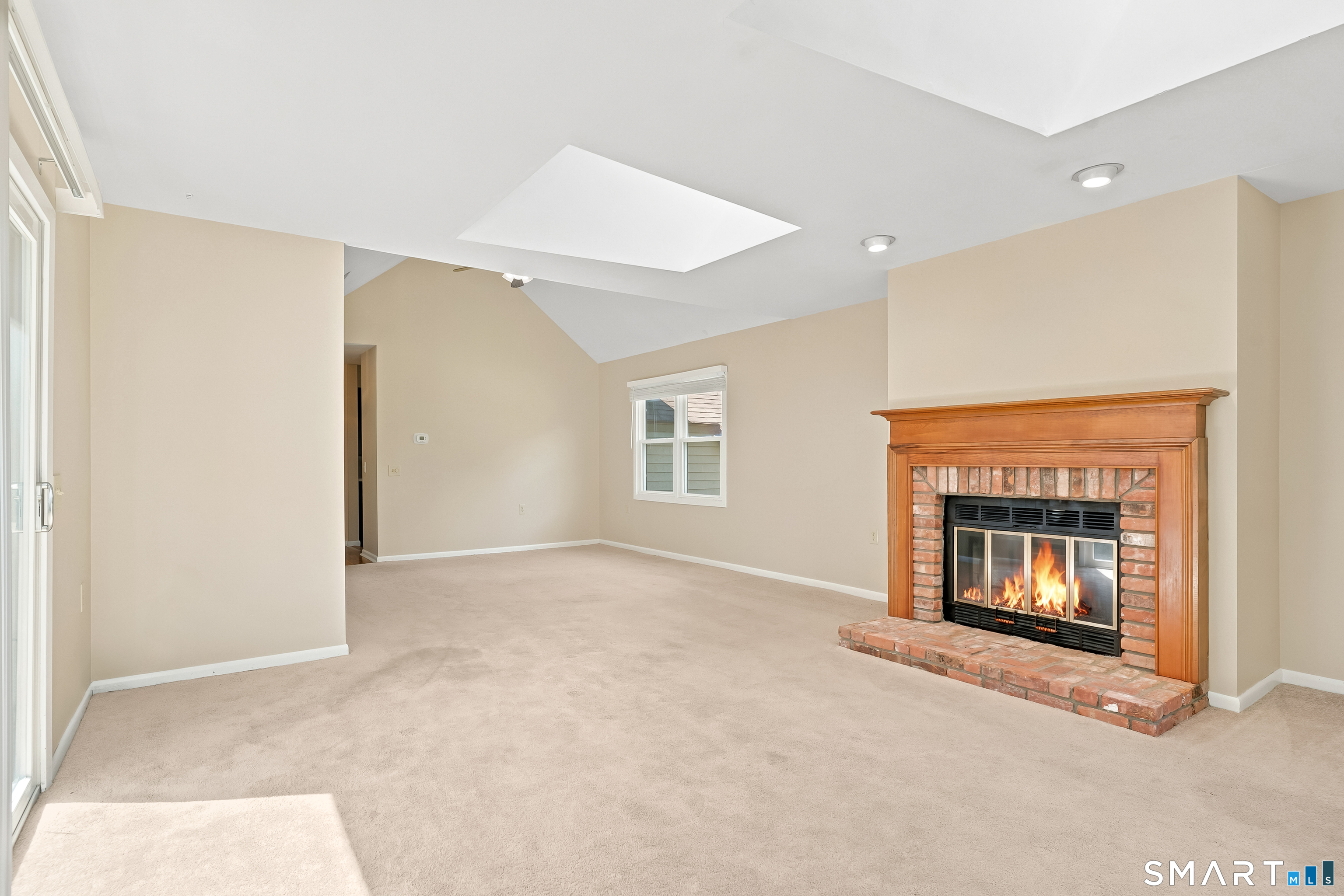 Homes for sale in Monroe, CT | 21 Sprucebrook Trl #21, Monroe, CT 06468 | MLS# 24192680
