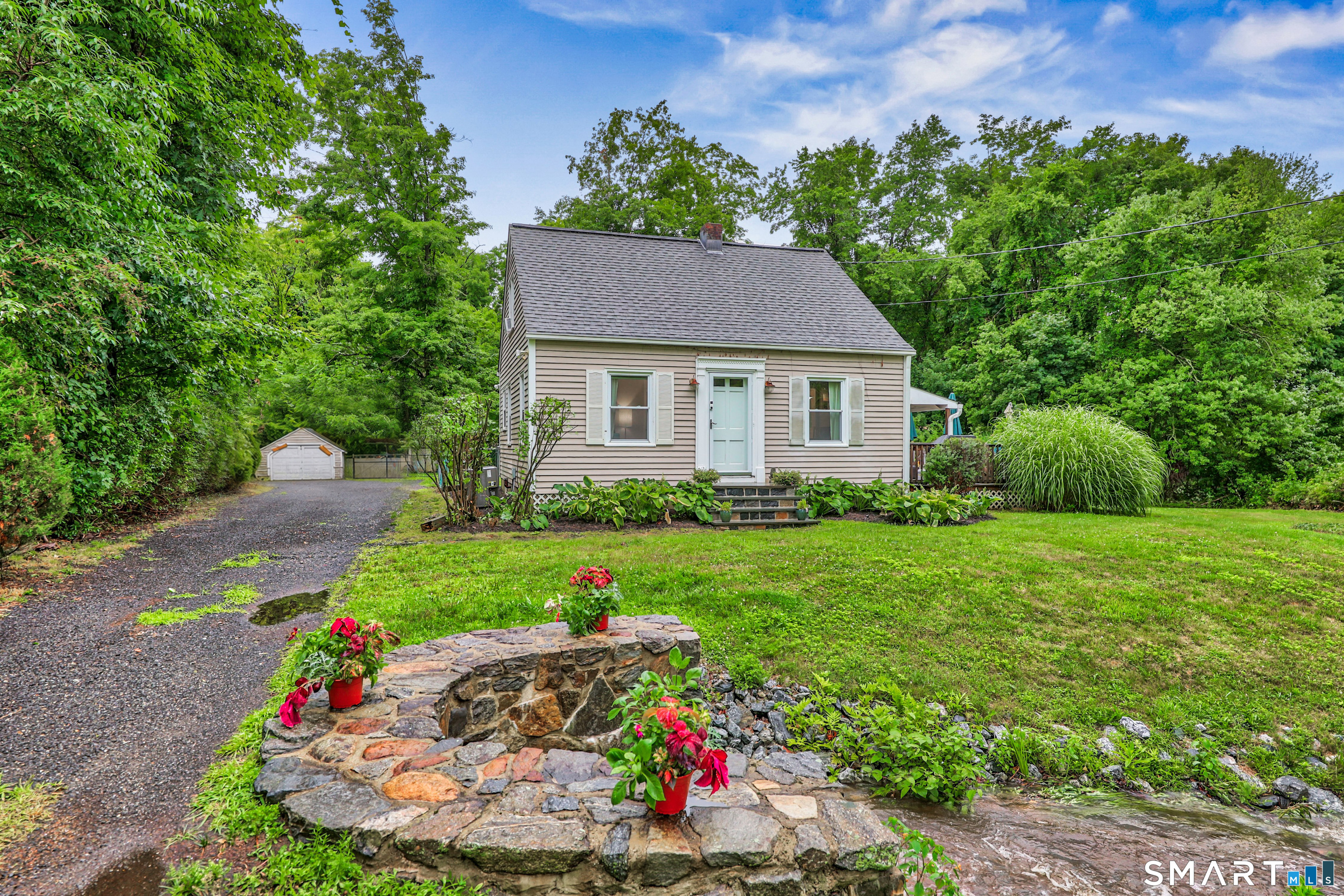 Homes for sale in Beacon Falls, CT | 124 Blackberry Hill Rd, Beacon Falls, CT 06403 | MLS# 24193538