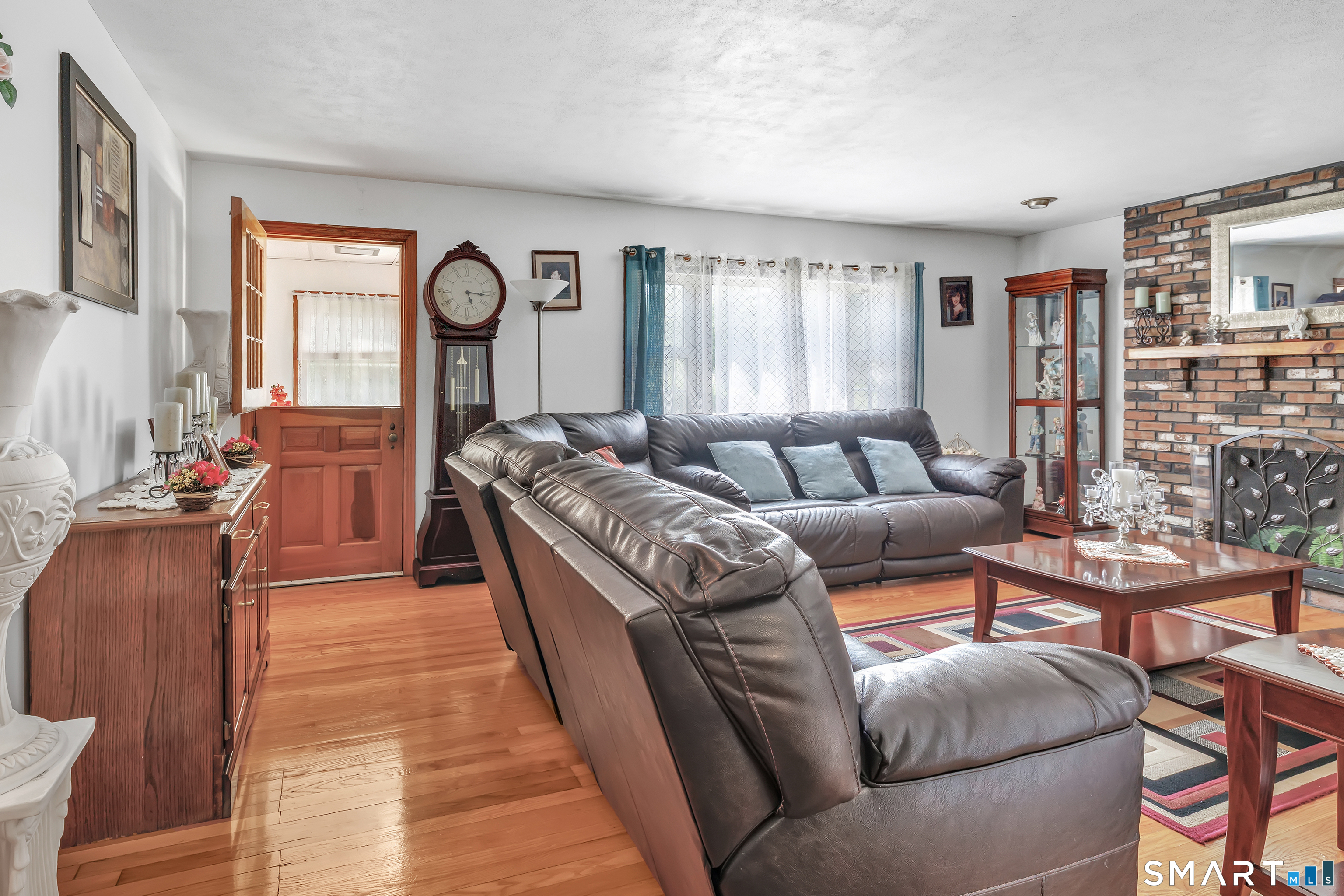 Homes for sale in West Haven, CT | 25 N Forest Cir, West Haven, CT 06516 | MLS# 24191425