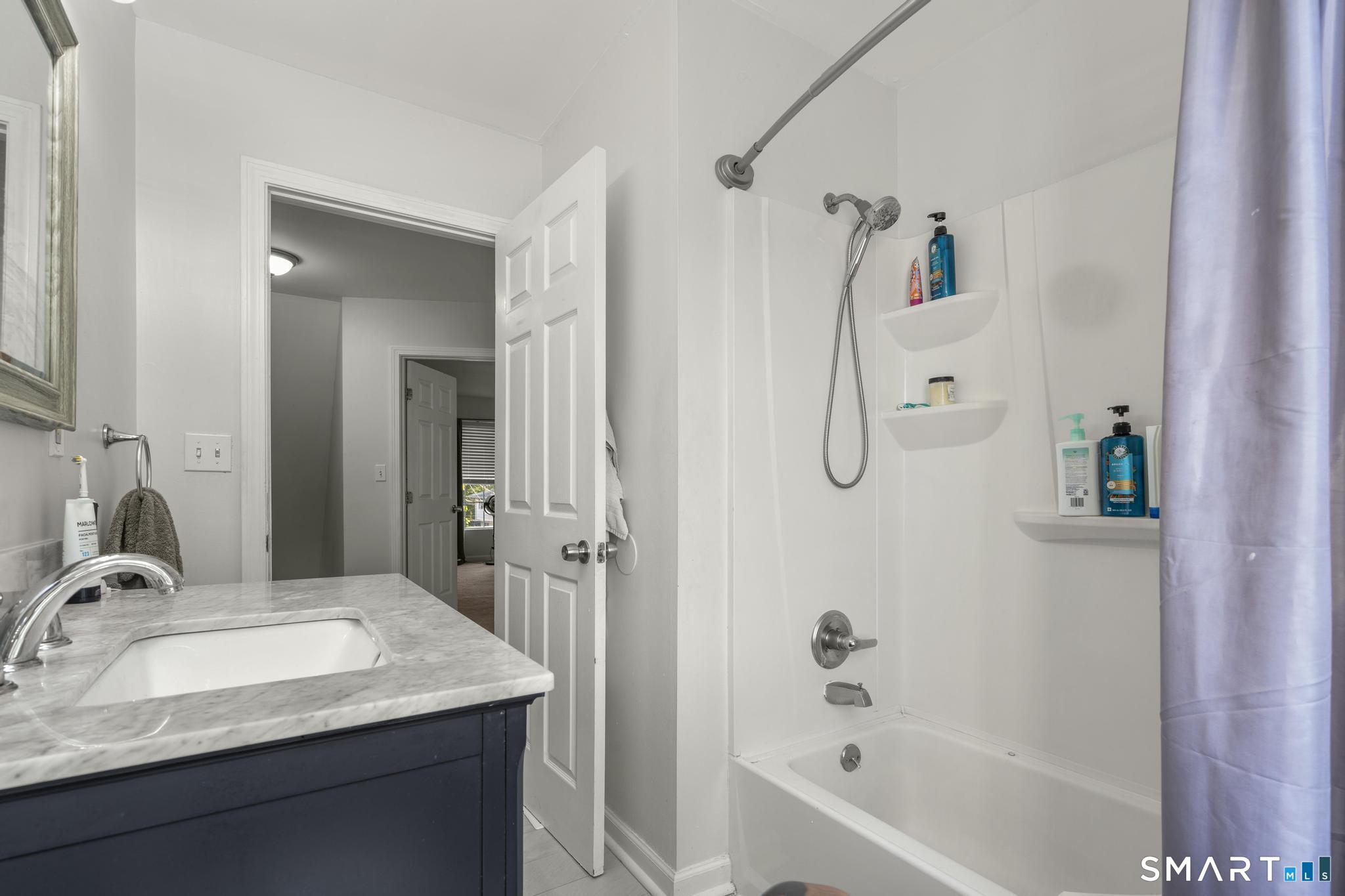 143 Bradford Avenue photo 18